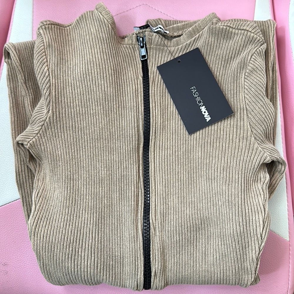 Fashion nova jumpsuit